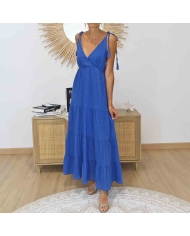 Détail col V et bretelles pompons robe Alizé bleue