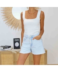 Détail taille et bouton short jean BABSY 64