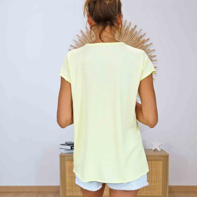 Dos du T-shirt Marguerite Jaune – Coupe confortable