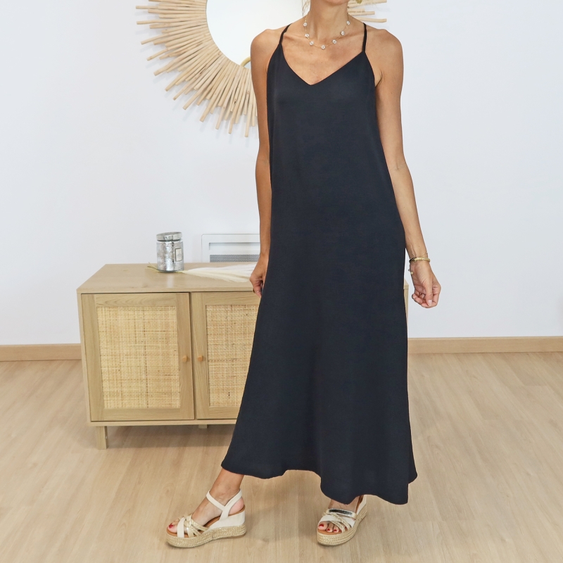 Détail dos croisé avec bretelles réglables robe Bestie Noire