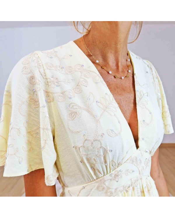 Robe Romy Jaune Pastel – Col V et broderie délicate