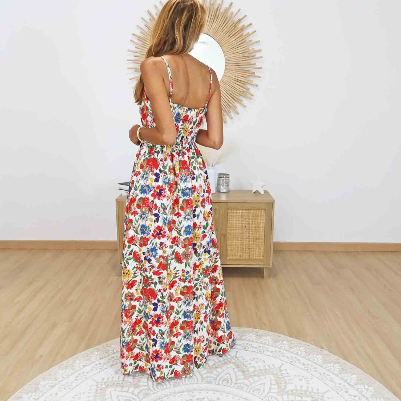 Robe longue fleurie femme fond blanc
