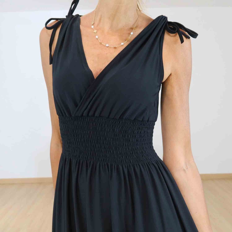 Décolleté cache-cœur de la robe Élina Noir