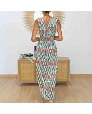 Dos de la robe magique Naïa verte avec décolleté en V