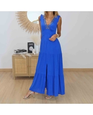 Dos de la robe longue ISIS bleu royal avec coupe féminine et tissu fluide