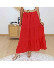 Jupe longue rouge Ashley en gaze de coton portée par une femme