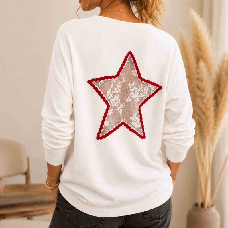 Pull femme écru col V à étoile en dentelle dans le dos