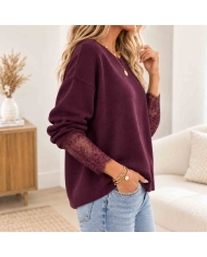 Pull Stella prune femme vue de profil avec poignets en dentelle
