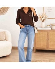 Pull polo chocolat Audace à motif doré – Femme