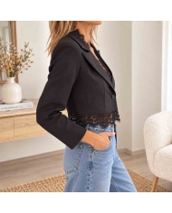 Veste blazer courte noire femme vue de dos avec finition dentelle
