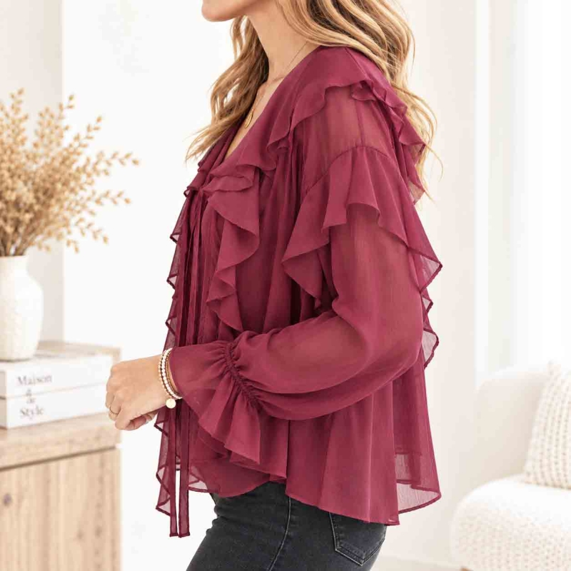 Blouse bordeaux Lolita en voile semi-transparent vue de profil