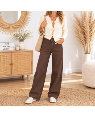 Jean chocolat Tiffosi Olivia femme coupe droite large porté