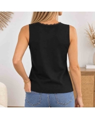 Top Marjolaine noir en maille dentelle et boutons dorés