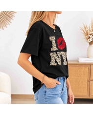 T-shirt noir femme coupe droite à strass vue de profil