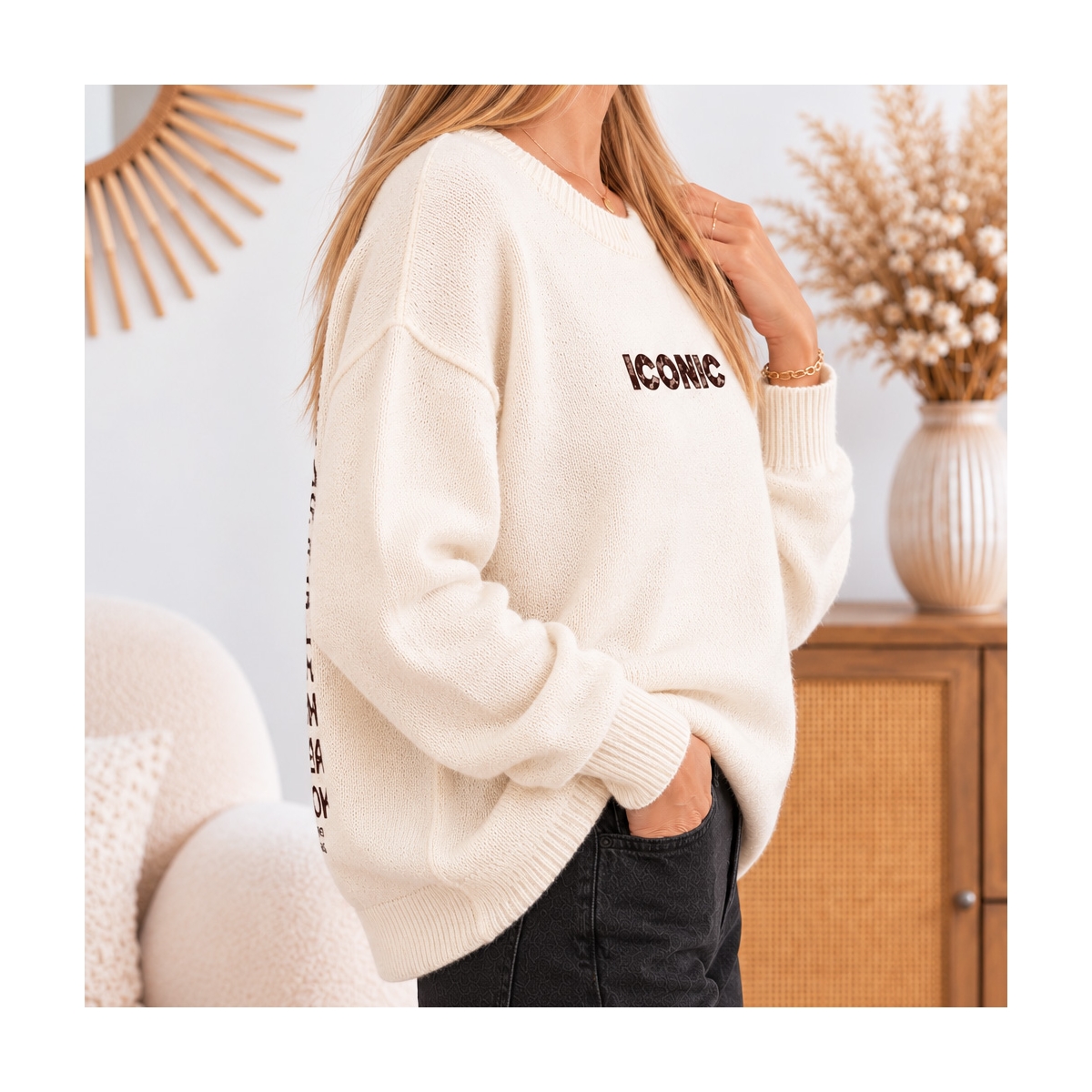 Pull femme Nélia écru ICONIC à inscriptions devant et dos – Taille unique